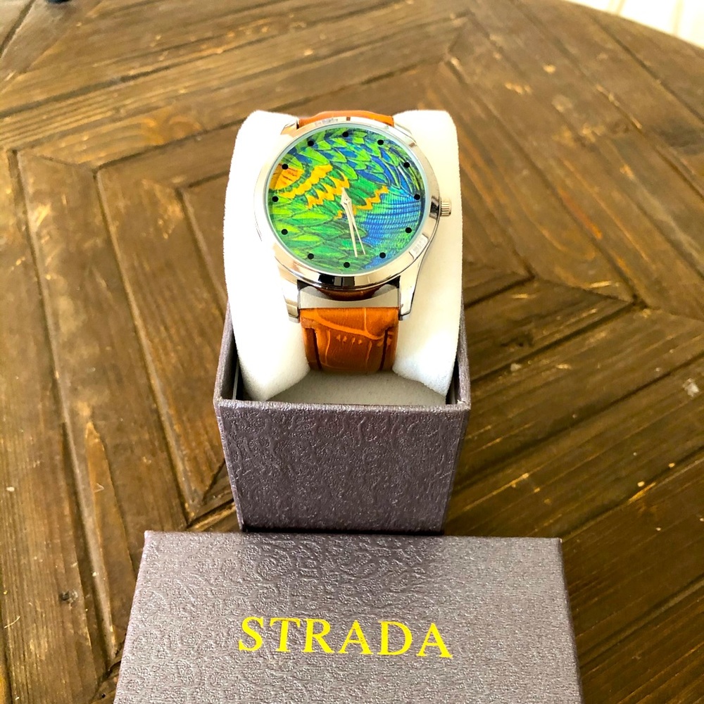 Beautiful NIB Strada brown leather watch.